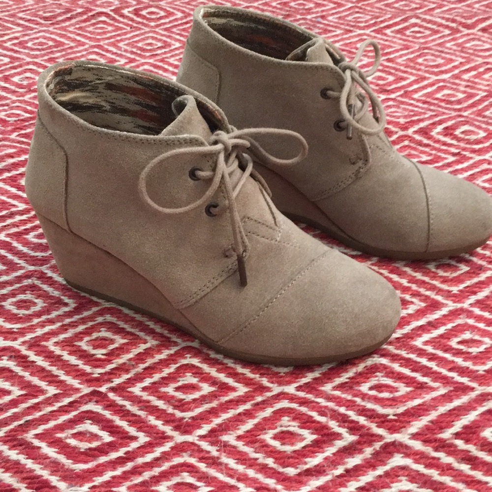 TOMS - Women’s Desert Wedge